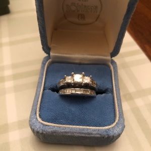 14kt white gold diamond ring & wedding band